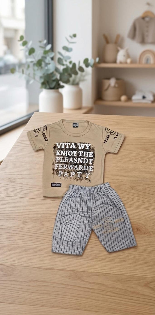 Kids "Vita Wy" Graphic Tee & Striped Cargo Shorts Set - Dark Green & Beige colours